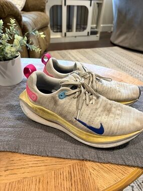 Nike men’s running shoes - Well Worn